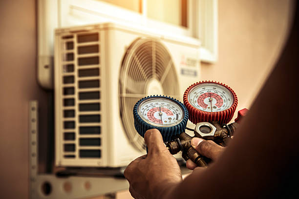 Professional Ductwork Repair technician working in Kings Park, VA